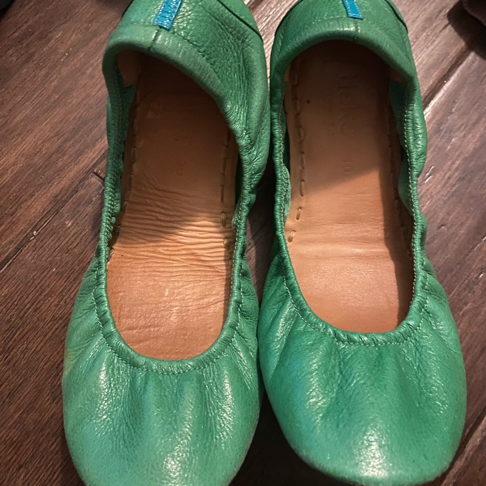 Size 10 Clover Tieks
